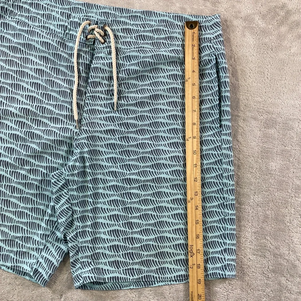 Faherty Beacon Trunk Board Shorts Mens 34 Light Blue Geometric Summer Beach